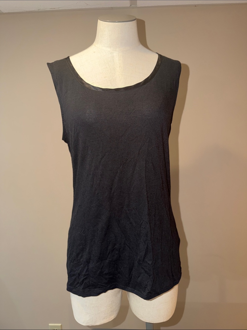 Banana Republic Black Scoop Neck Tank